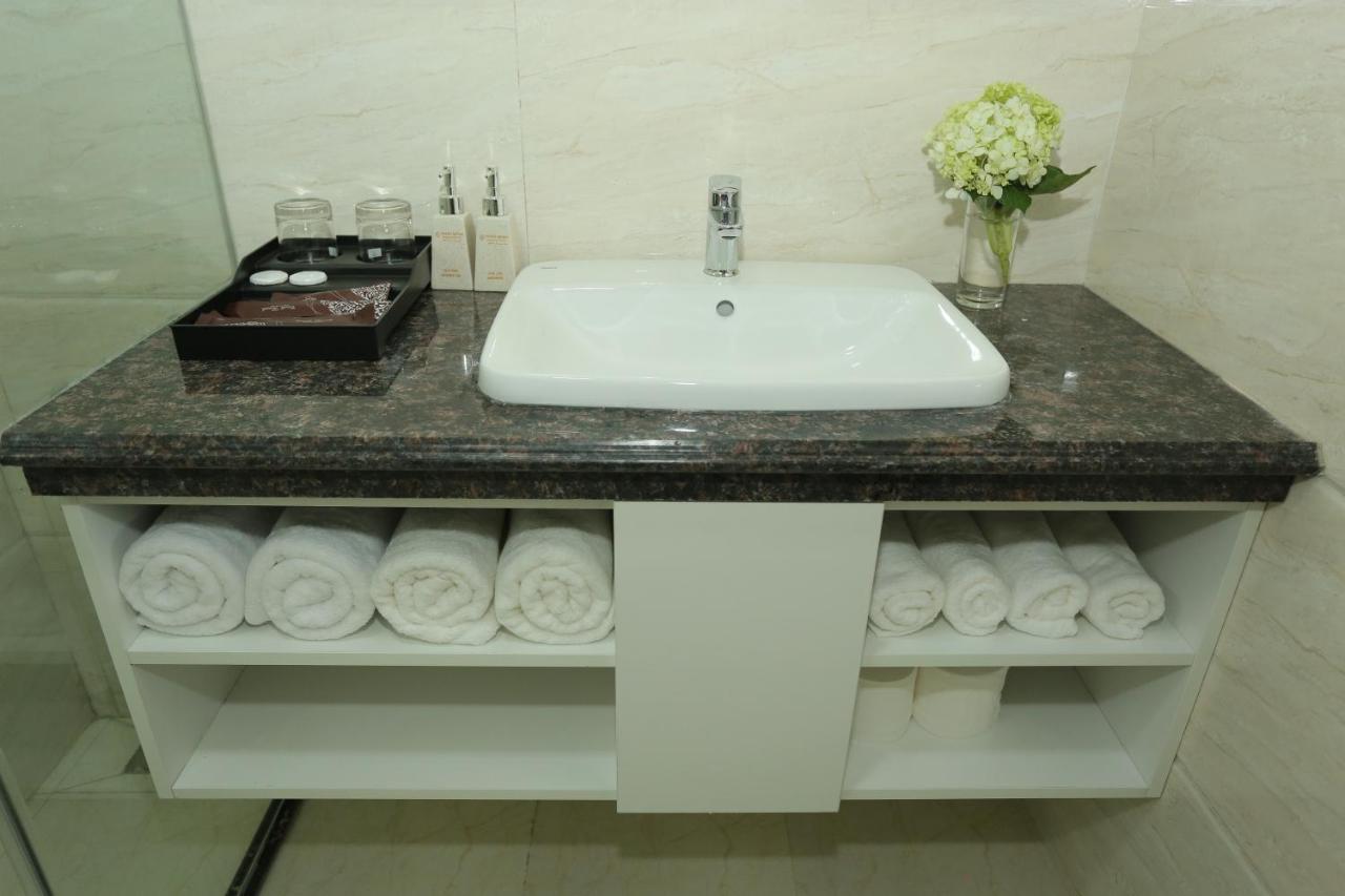 Ninh Binh Premier Hotel Buitenkant foto