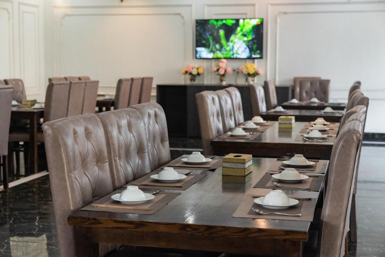 Ninh Binh Premier Hotel Buitenkant foto
